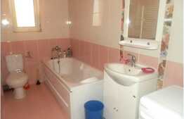 Vanzare apartament cu 3 camere, 63 mp! Zona strazii Plopilor!