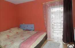 Vanzare apartament cu 2 camere, 52 mp! Loc de parcare! Zona strazii Eroilor!