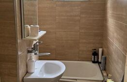 Apartament de vanzare, cu 3 camere, 46 mp, in zona Manastur 