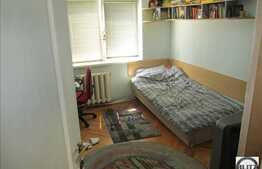 Apartament de vanzare, zona Titulescu, 4 camere, 80 mp utili, cu boxa la subsol