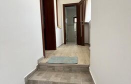 Casa de vanzare, cu 2 camere, 82 mp, zona centrala