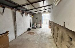 Casa de vanzare, cu 2 camere, 82 mp, zona centrala