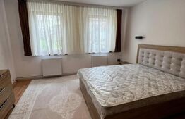 Casa de vanzare, cu 2 camere, 82 mp, zona centrala