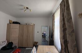 Casa in curte comuna, 2 camere, 54 mp, renovat complet in 2022, zona Clujana