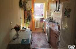 Apartament 3 camere, 60 mp, decomandat, boxa, zona Stadionului CFR