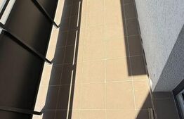 Apartament 2 camere, etaj intermediar, 40 mp, zona Terra