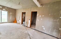 Casa semifinisata, in Campenesti