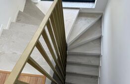 Ideal pentru birou, duplex cu 5 camere, 5 bai, 270 mp, zona Voronet