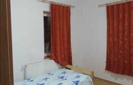 Apartament in casa, 3 camere, 100 mp, mobilat dragut, zona Hotel Premier