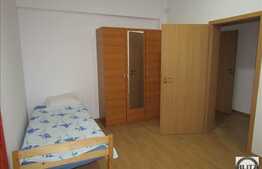 Apartament in casa, 3 camere, 100 mp, mobilat dragut, zona Hotel Premier