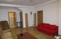 Apartament in casa, 3 camere, 100 mp, mobilat dragut, zona Hotel Premier