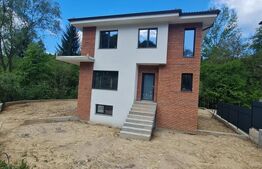 Casa individuala, 175 mp, 5 camere, garaj, teren 450 mp, zona Tauti