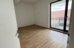 Duplex spectaculos de inchiriat, cu 5 camere, 5 bai, 270 mp, zona Voronet
