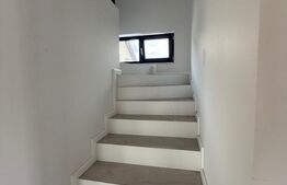 Duplex spectaculos de inchiriat, cu 5 camere, 5 bai, 270 mp, zona Voronet