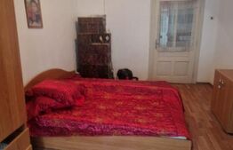 Casa in inima Rasnovului , 5 camere teren 400 mp individuala , intabulata