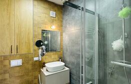 Penthouse LUX pe un singur nivel, cu 3 camere, 79 mp, decomandat, zona Tractorul