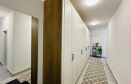 Penthouse LUX pe un singur nivel, cu 3 camere, 79 mp, decomandat, zona Tractorul