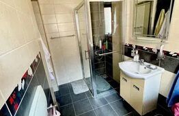 Casa tip Duplex de vanzare, 6 camere, garaj, Zona Tauti !