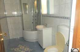 Garsoniera confort sporit, 37 mp, decomandata! Parcare! Zona strazii Florilor!