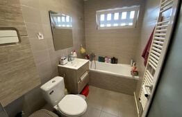 Apartament cu 3 camere, 65 mp, la cheie, cu balconm, zona Manastur