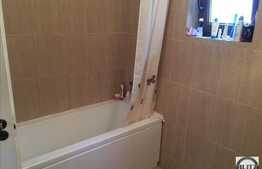 Vanzare apartament 3 camere, 58,5 mp, garaj, parcare, zona Auchan