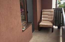 Vanzare apartament 3 camere, 58,5 mp, garaj, parcare, zona Auchan