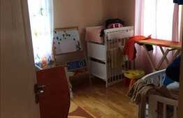 Vanzare apartament 3 camere, 58,5 mp, garaj, parcare, zona Auchan