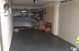 Vanzare apartament 3 camere, 58,5 mp, garaj, parcare, zona Auchan