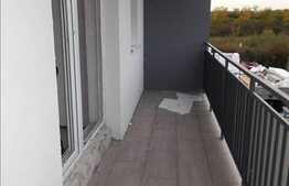 Vanzare apartament 3 camere, 78,60 mp, parcare, semifinisat, zona Polus Center