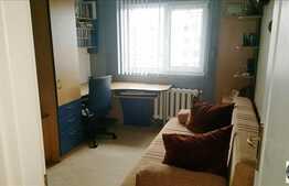 Vanzare apartament 4 camere, 79 mp, parcare, boxa, zona strazii Aurel Vlaicu