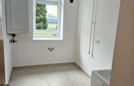 Apartament de vanzare, cu 3 camere, 72 mp, zona Avantgarden 1