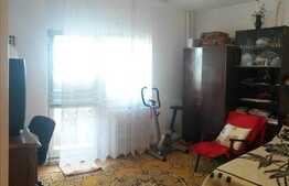 3 camere, 74 mp, decomandat, etaj intermediar, zona strazii Bucuresti