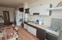 Apartament semidecomandat, pod cu posibilitate de mansardare , parcare cu CF