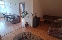 Apartament semidecomandat, pod cu posibilitate de mansardare , parcare cu CF