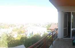 Vanzare apartament 3 camere, decomandat, 82,5 mp, terase, zona strazii Trifoiului