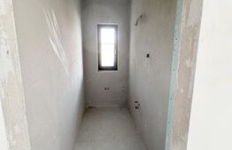 Apartament cu 3 camere,  77,79 mp - zona Centrala 