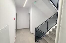 Apartament cu 3 camere,  77,79 mp - zona Centrala 