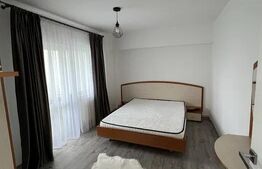 Apartament cu 3 camere, 70 mp, parcare, zona Campului