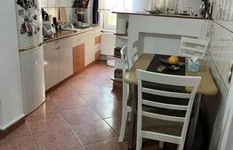 Apartament de vanzare, cu 4 camere, 90 mp, zona Triaj