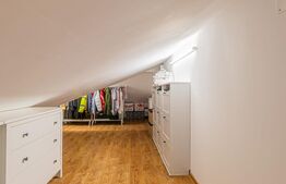 Casa moderna 3camere si mansarda amenajata in zona linistita Tarlungeni