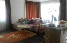 3 camere, 75 mp utili, 2 balcoane! Loc de parcare! Zona strazii Florilor!