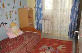 Apartament 4 camere, 76 mp, decomandat, etaj intermediar, zona Calea Floresti