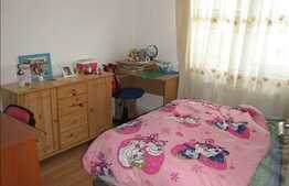 Apartament 4 camere, 76 mp, decomandat, etaj intermediar, zona Calea Floresti