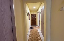 Apartament de vanzare, cu 3 camere decomandate, 64 mp, zona Big 