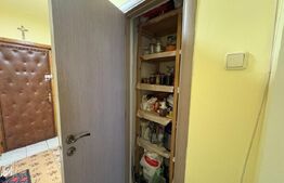 Apartament de vanzare, cu 3 camere decomandate, 64 mp, zona Big 