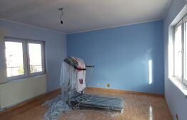 Apartament de vanzare, cu 3 camere, 84 mp, zona Centrala