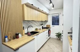 Apartament LUX de vanzare, cu 3 camere, 52 mp, zona Big 