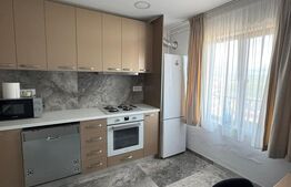 Apartament de vanzare, cu 3 camere, 82 mp, zona scolii
