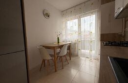 Apartament LUX de 3 camere in zona Vivo 