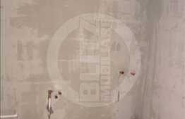 3 camere, cu terasa de 25 mp, cu loc de parcare, zona Teilor